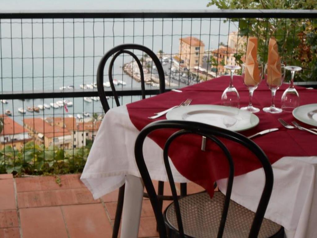 Hotel Vittoria ポルト・サント・ステーファノ エクステリア 写真
